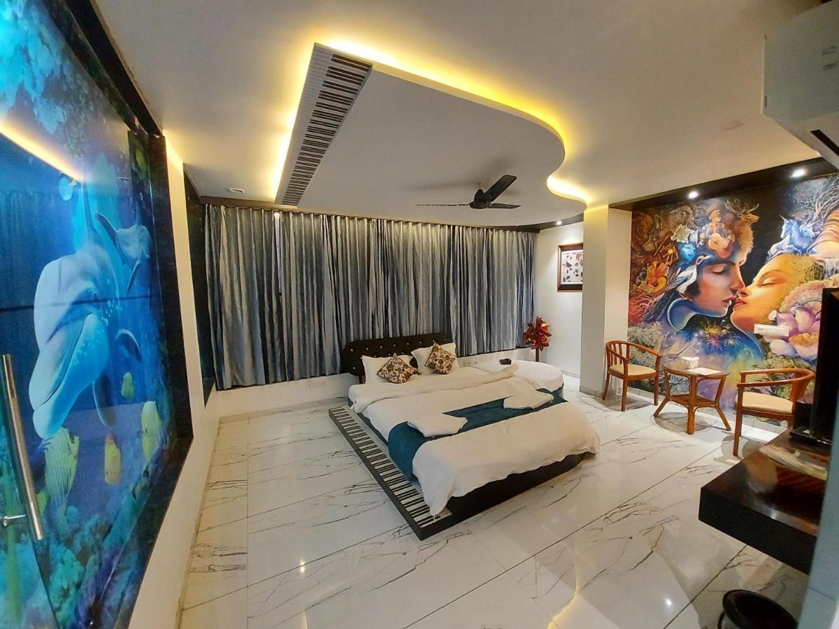 Hotel The Grand Piano - Best Business Hotel In Patan Екстер'єр фото